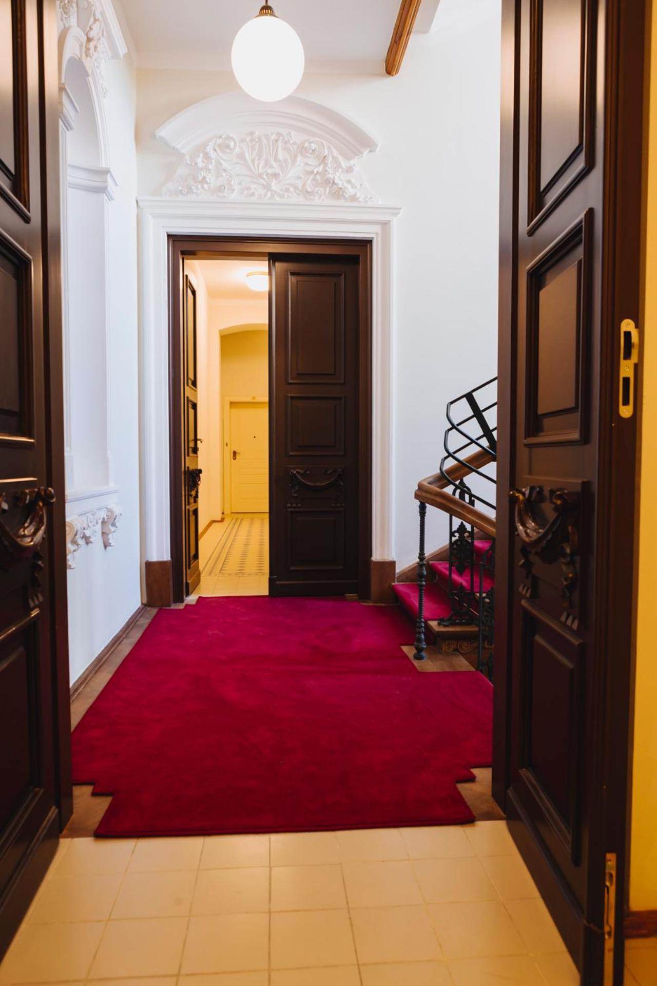 French Touch: Romantyczny Apartament W Kamienicy Warsaw Ngoại thất bức ảnh