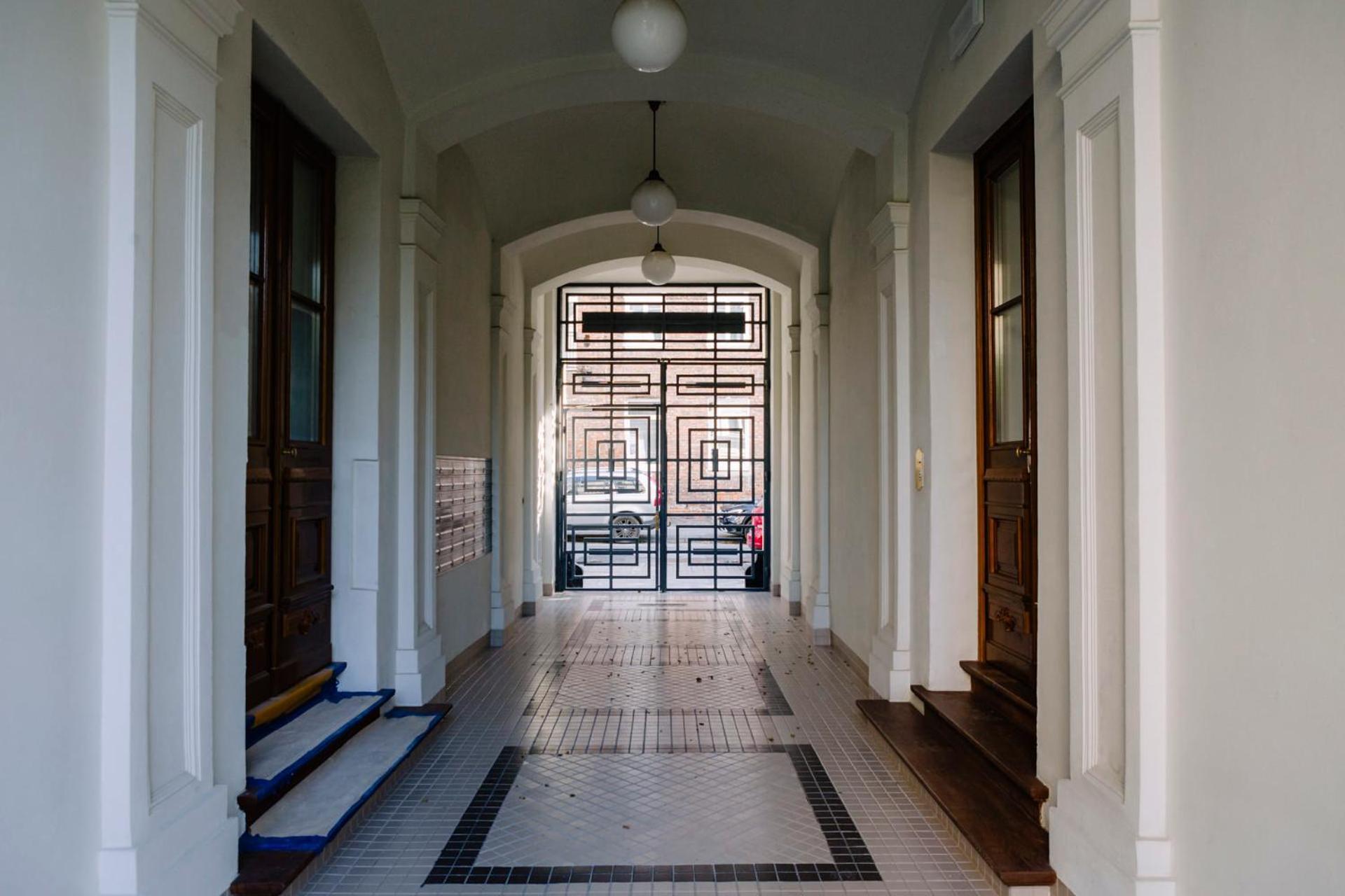 French Touch: Romantyczny Apartament W Kamienicy Warsaw Ngoại thất bức ảnh